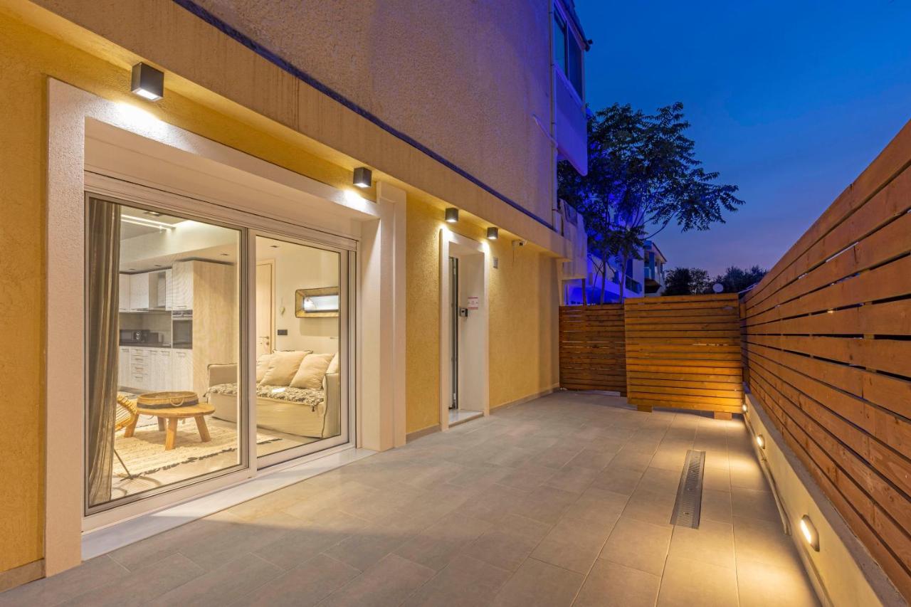 Elia & Anthos Deluxe Suites Иксиа Экстерьер фото